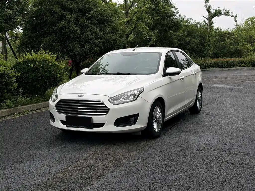 Ford Escort 2015