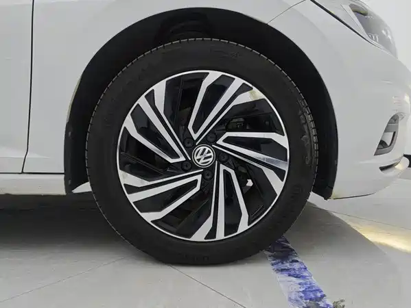 Volkswagen Sagitar 2022