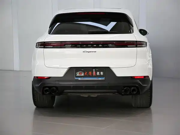 Porsche Cayenne 2024