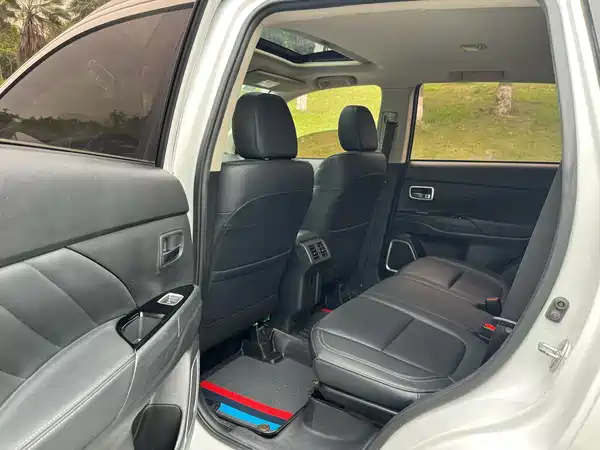 Mitsubishi Outlander 2019