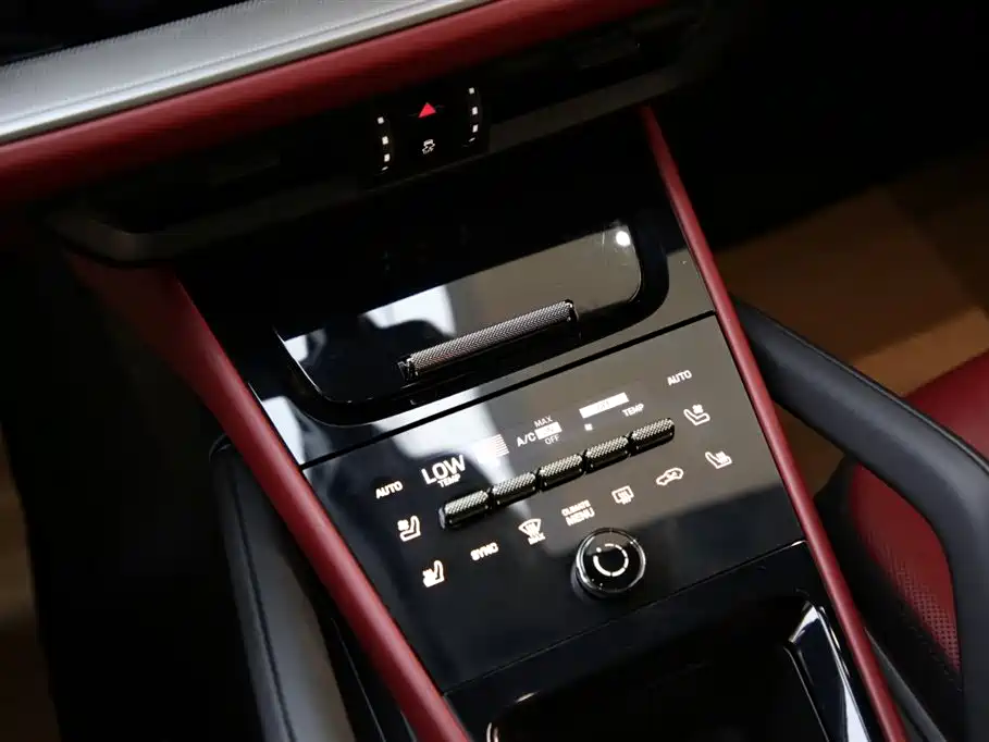 Porsche Cayenne 2023 — фото 14