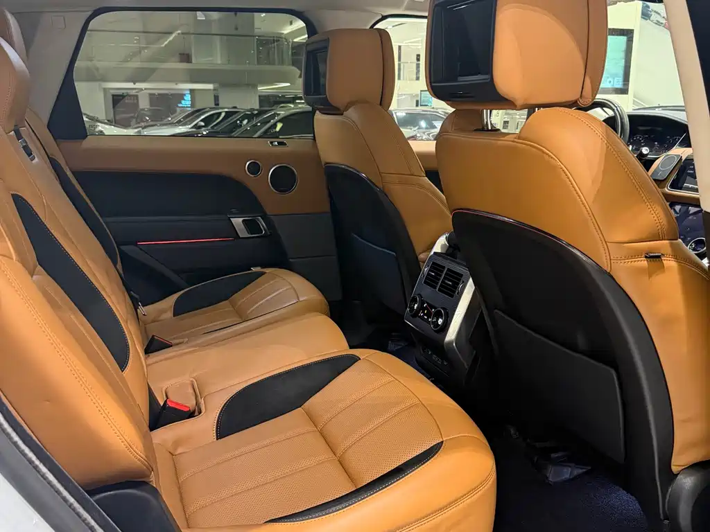 Land Rover Range Rover Sport 2018 — фото 10