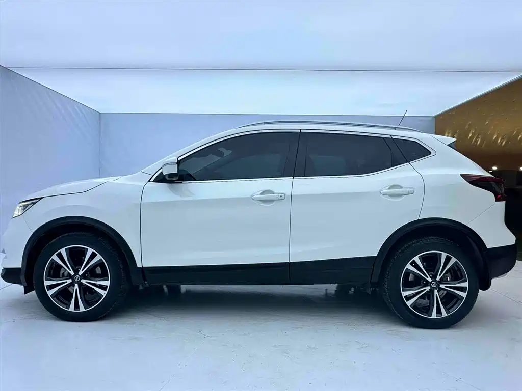 Nissan Qashqai 2022 — фото 7