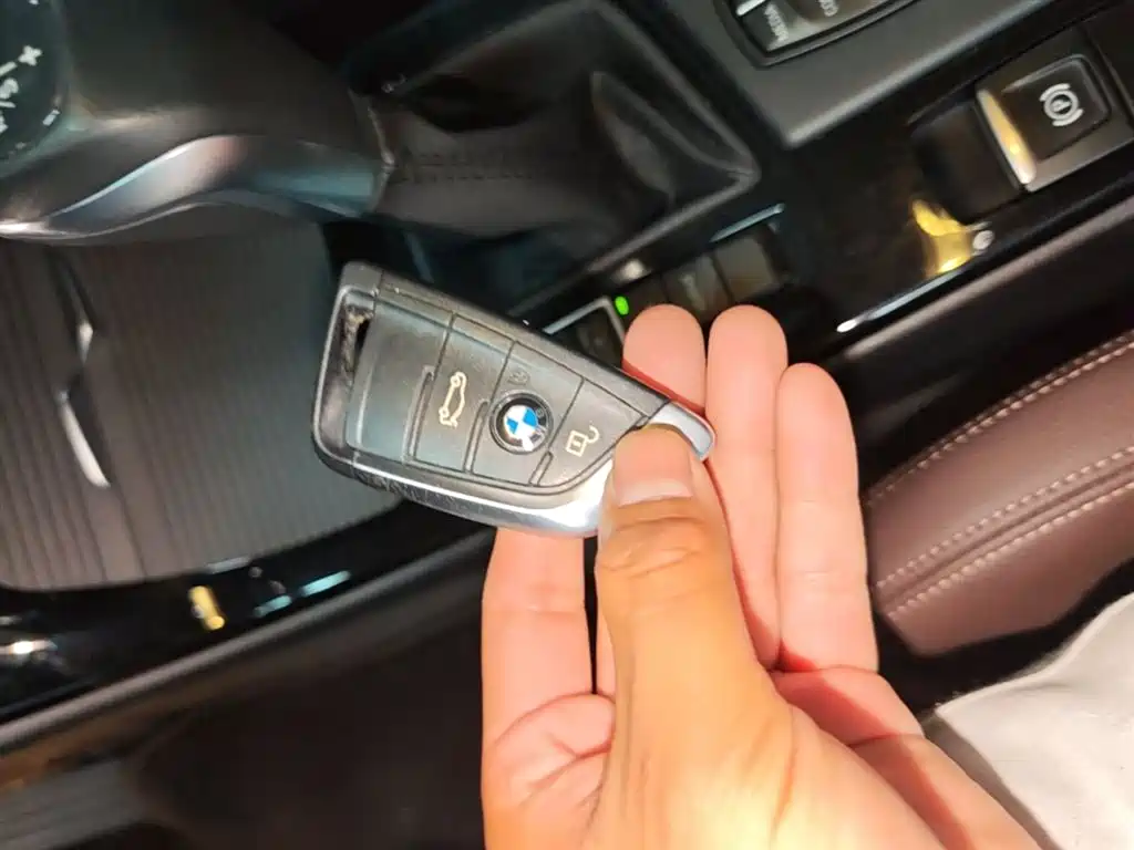 BMW X1 New Energy 2020 — фото 9