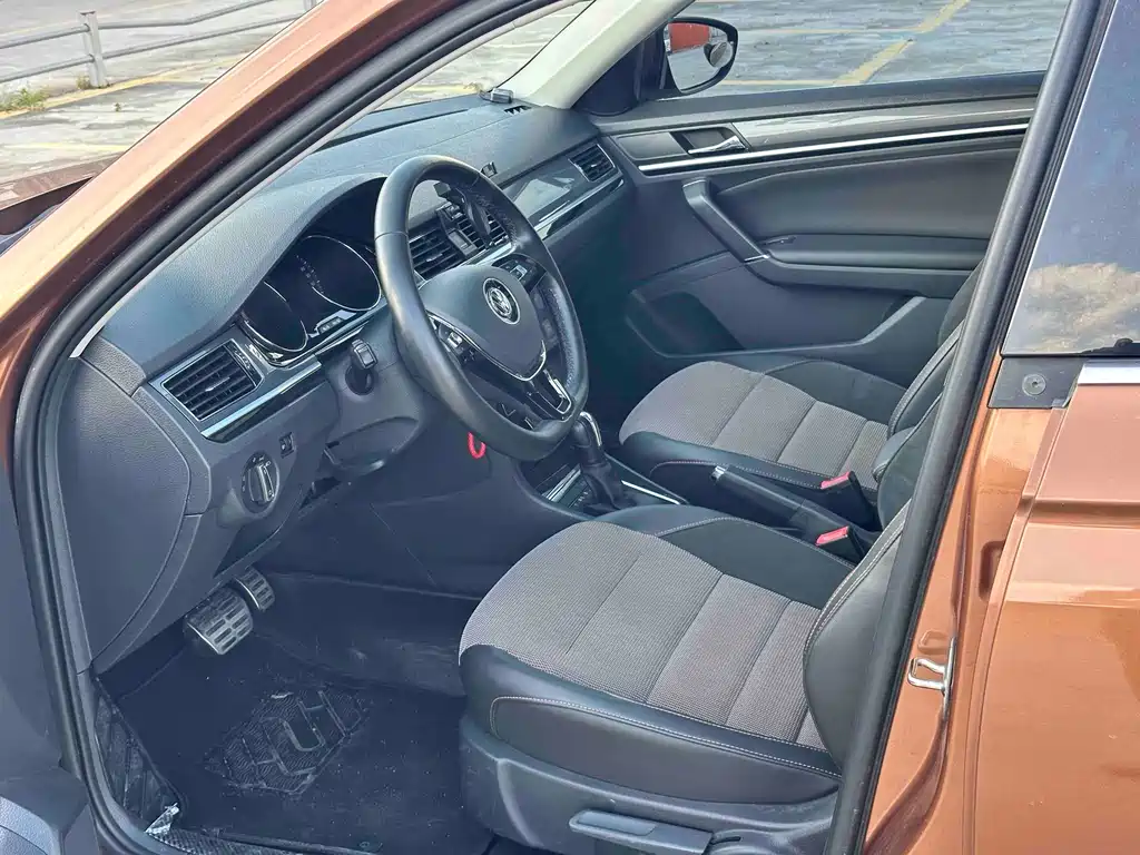 Volkswagen C-Trek 2019