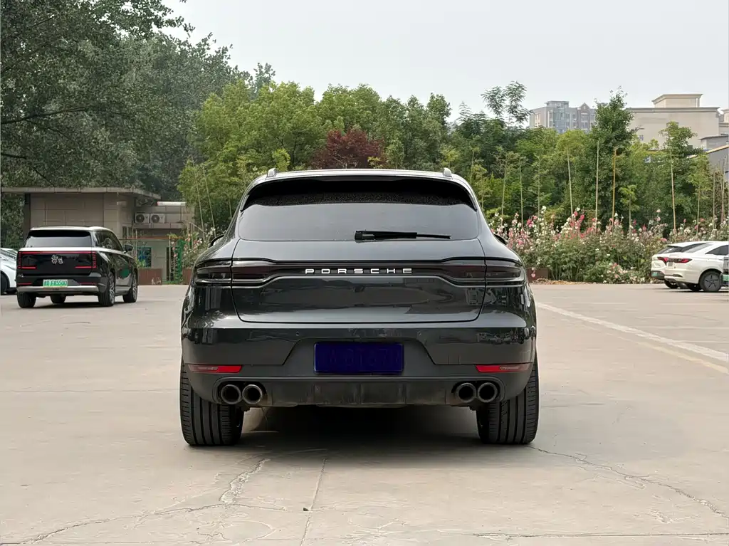 Porsche Macan 2020 — фото 10