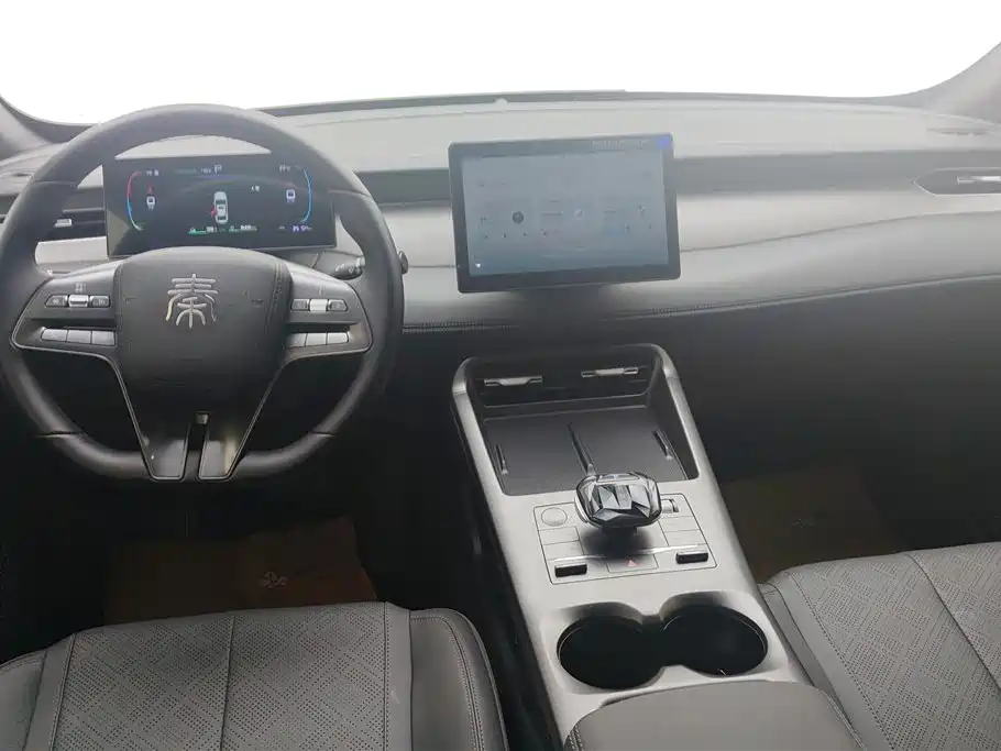 BYD Qin PLUS 2025 — фото 12