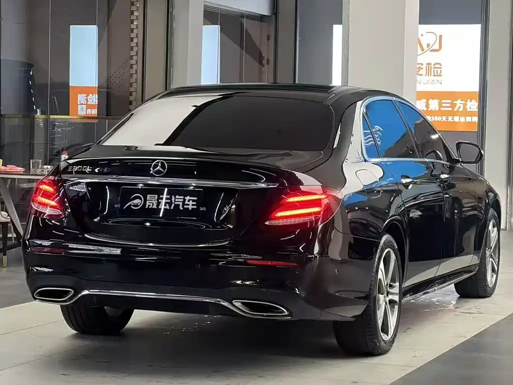 Mercedes-Benz E-Class 2020 — фото 9