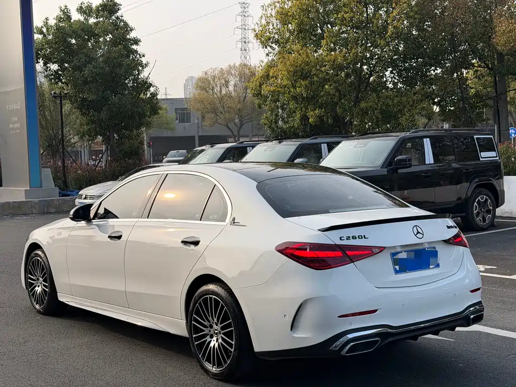 Mercedes-Benz C-Class 2023 — фото 14