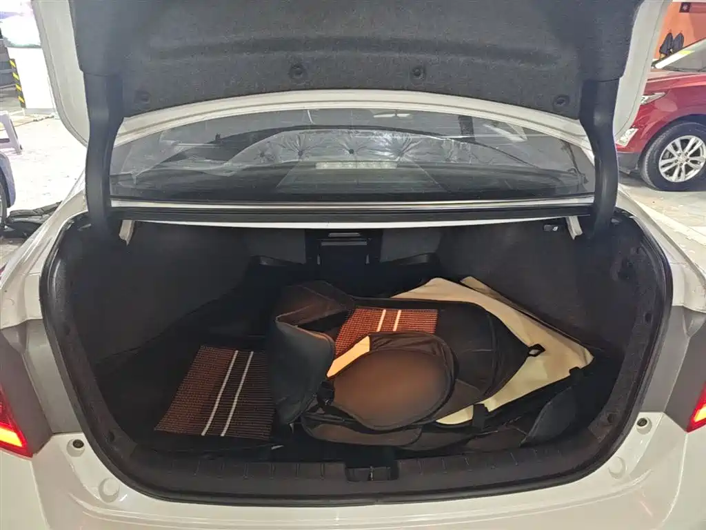 Honda Accord 2015 — фото 19