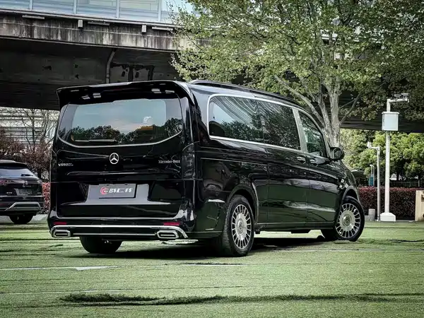 Mercedes-Benz Vito 2024