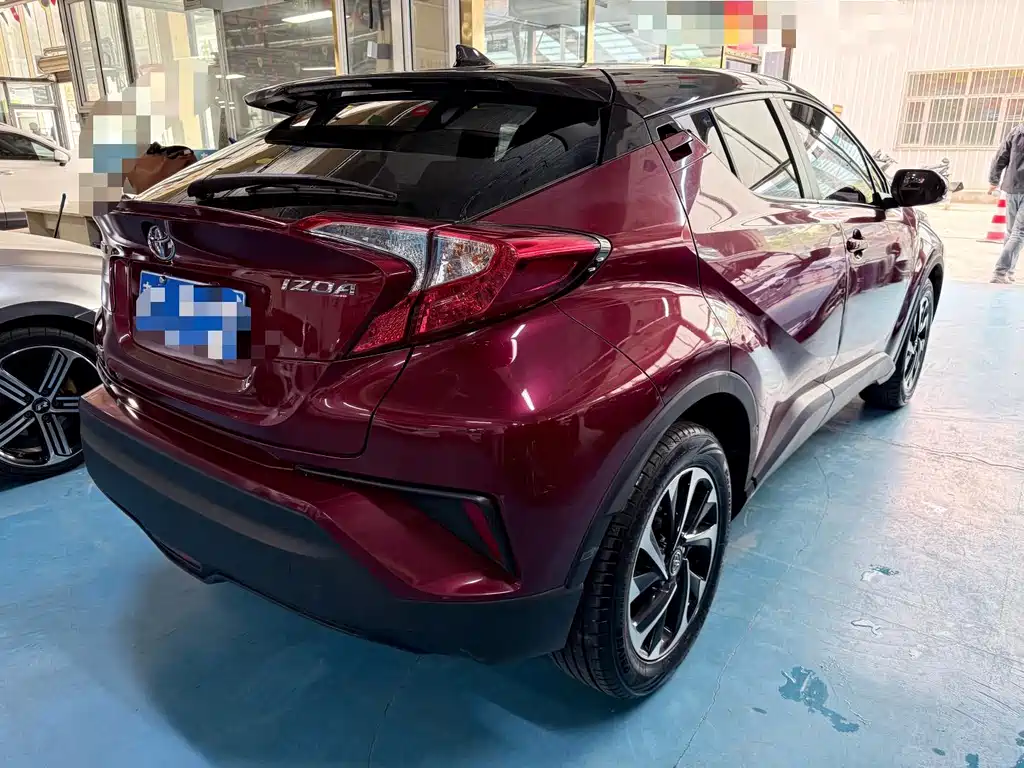 Toyota IZOA 2018 — фото 17