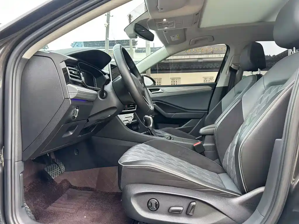 Volkswagen Sagitar 2023