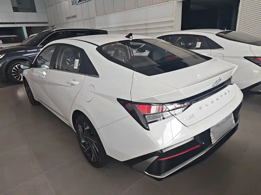 Hyundai Elantra 2026