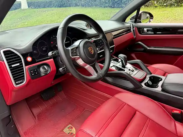 Porsche Cayenne 2020