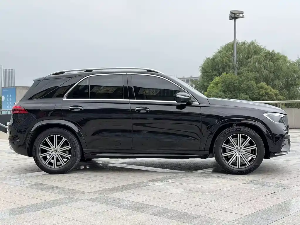 Mercedes-Benz GLE 2026 — фото 17