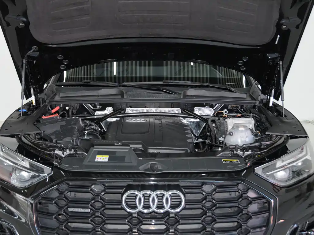 Audi Q5L 2023 — фото 6