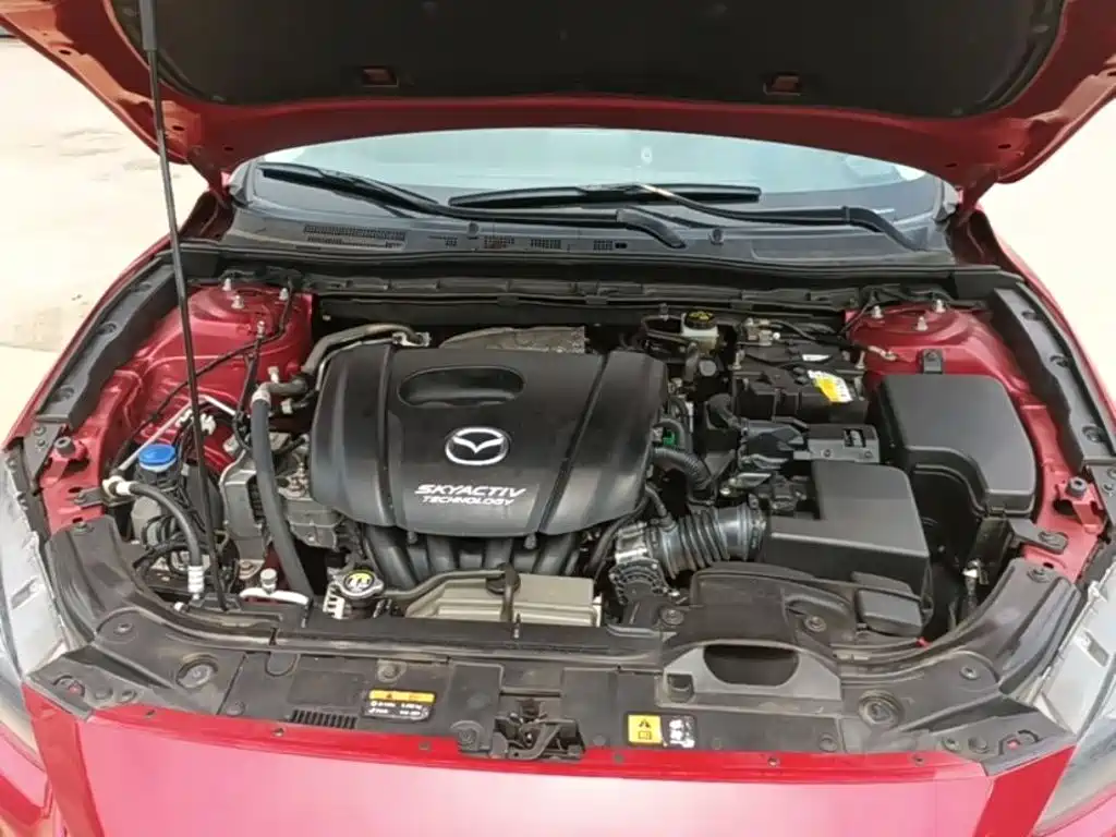 Mazda 3 Axela 2018 — фото 20