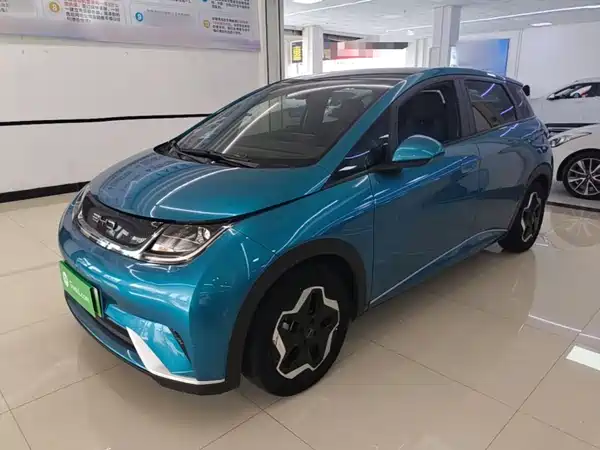 BYD Dolphin 2023