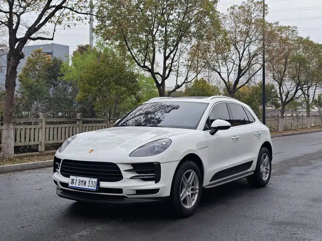 Porsche Macan 2019 — фото 1