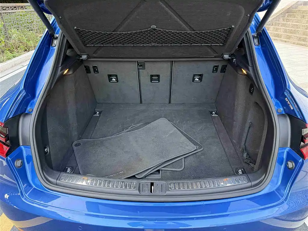 Porsche Macan 2015 — фото 12
