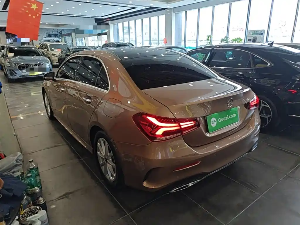 Mercedes-Benz A-Class 2020 — фото 5