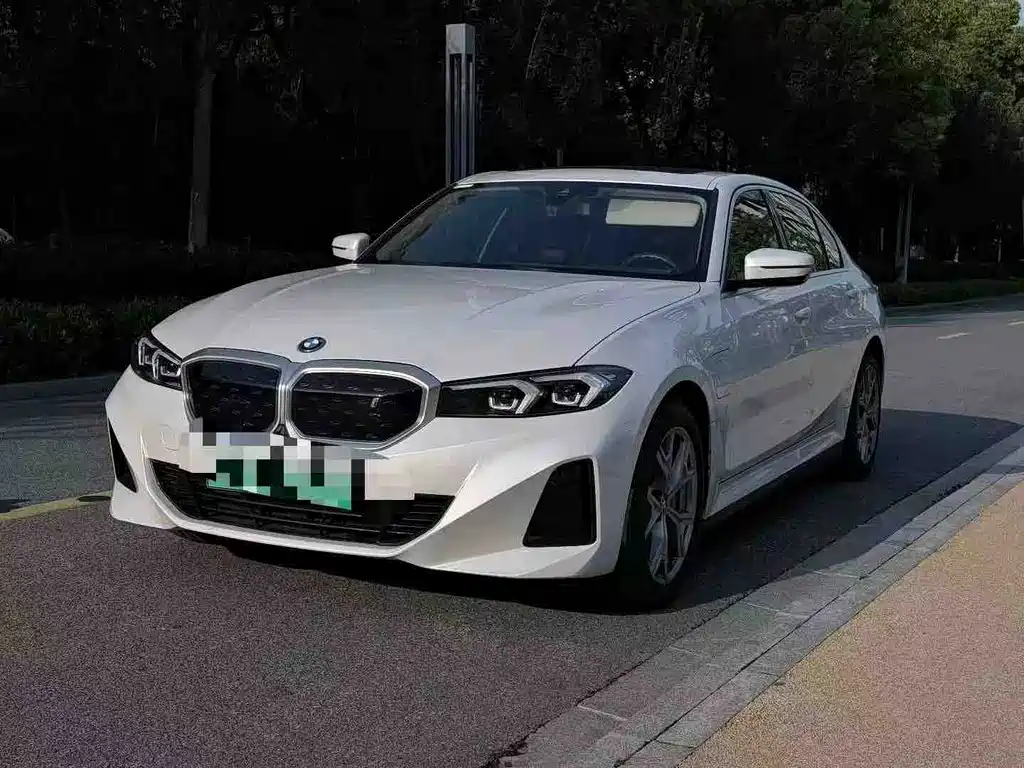 BMW i3 2022