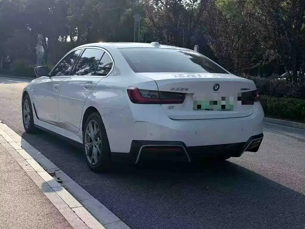 BMW i3 2022