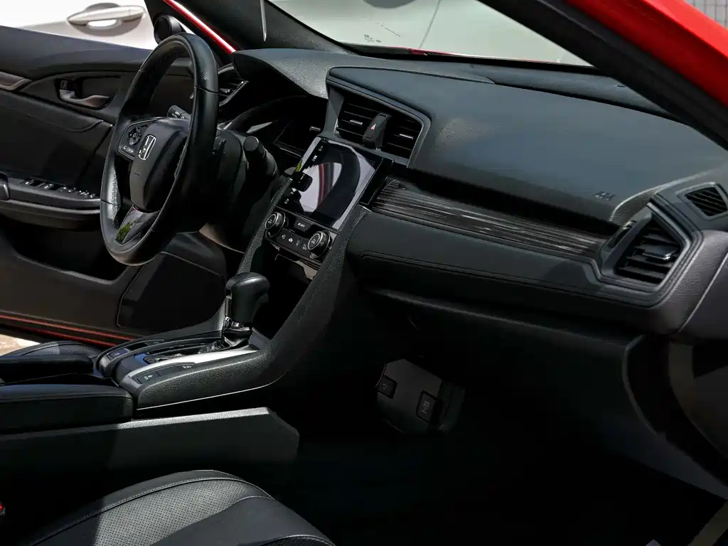 Honda Civic 2020 — фото 15