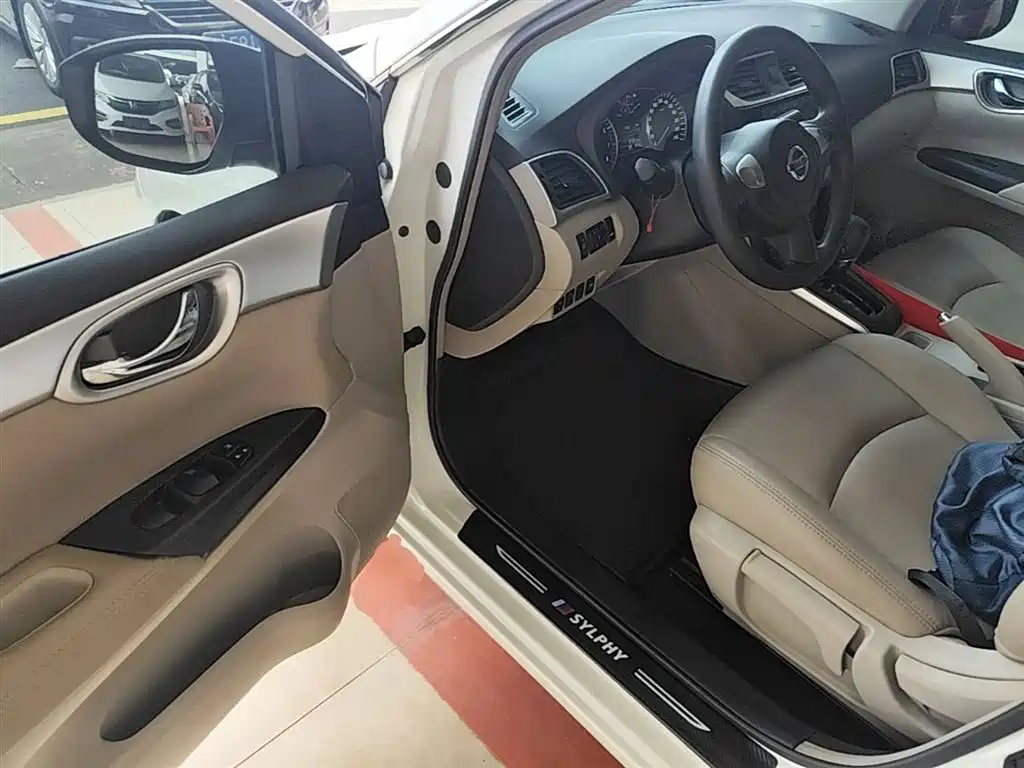 Nissan Sylphy 2017 — фото 16