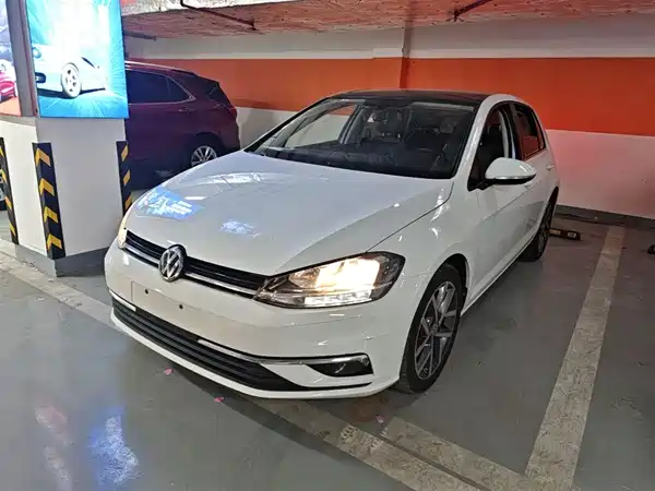 Volkswagen Golf 2020