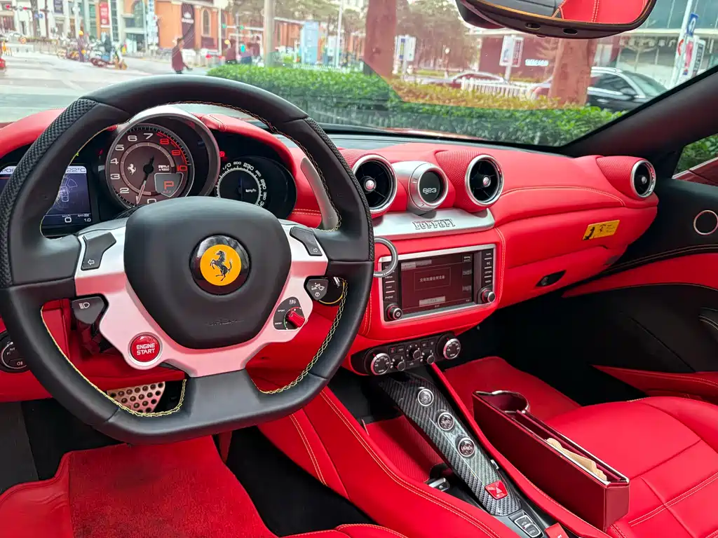 Ferrari California T 2015 — фото 9