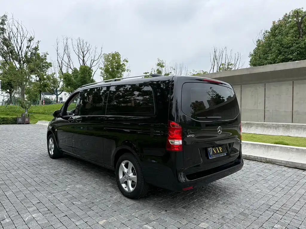 Mercedes-Benz Vito 2017 — фото 16