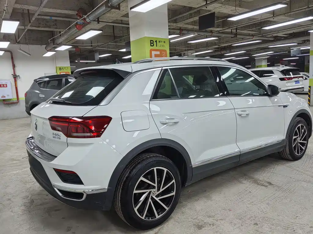 Volkswagen T-Roc 2019 — фото 16