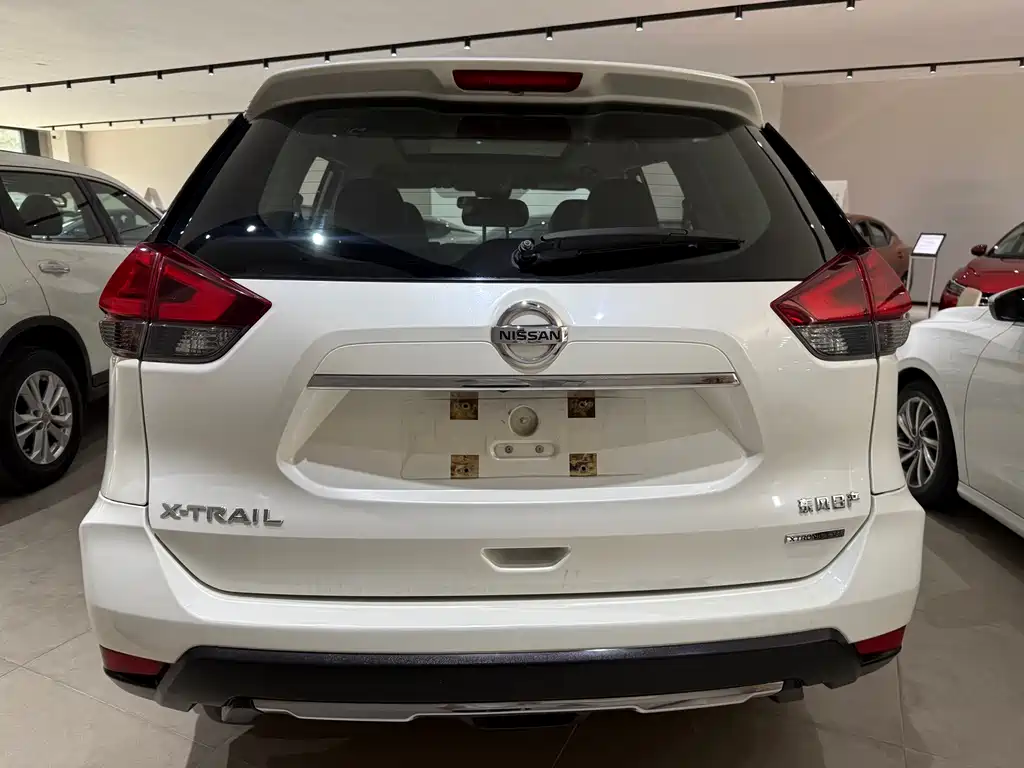 Nissan X-Trail 2018 — фото 11