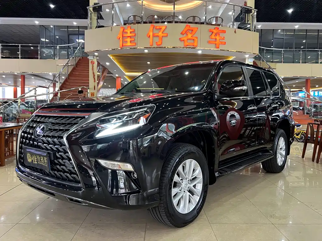 Lexus GX 2020 — фото 1