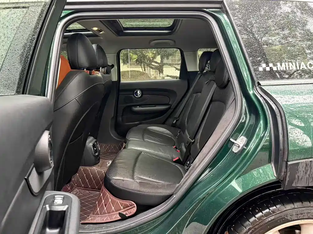 MINI Clubman 2018 — фото 12