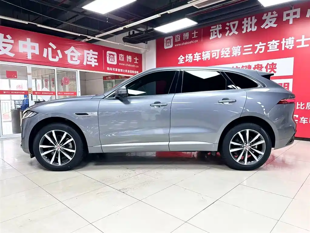 Jaguar F-PACE 2022 — фото 4