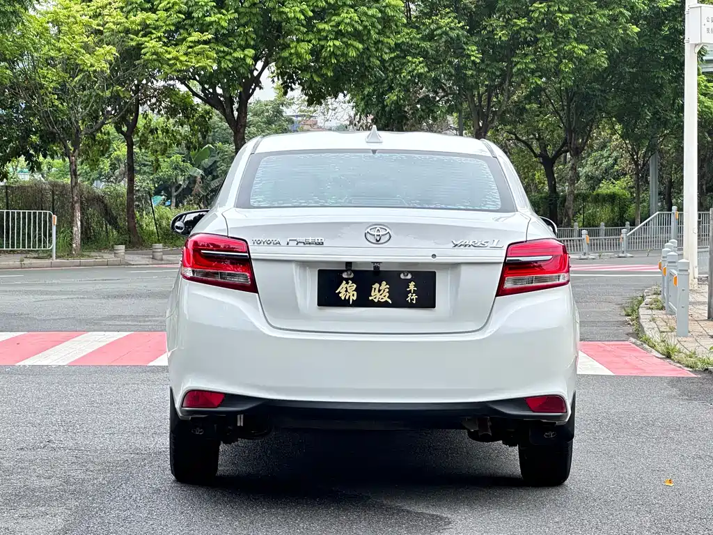 Toyota Yaris L 2019