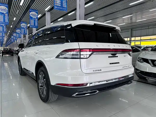 Lincoln Aviator 2023