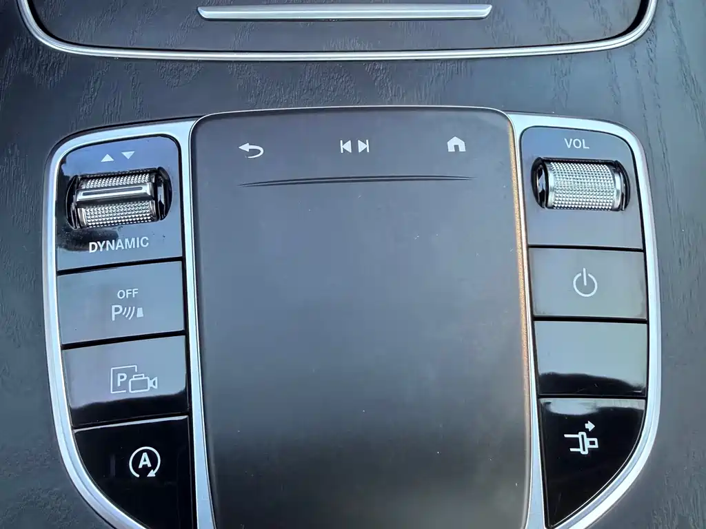 Mercedes-Benz E-Class 2023 — фото 18