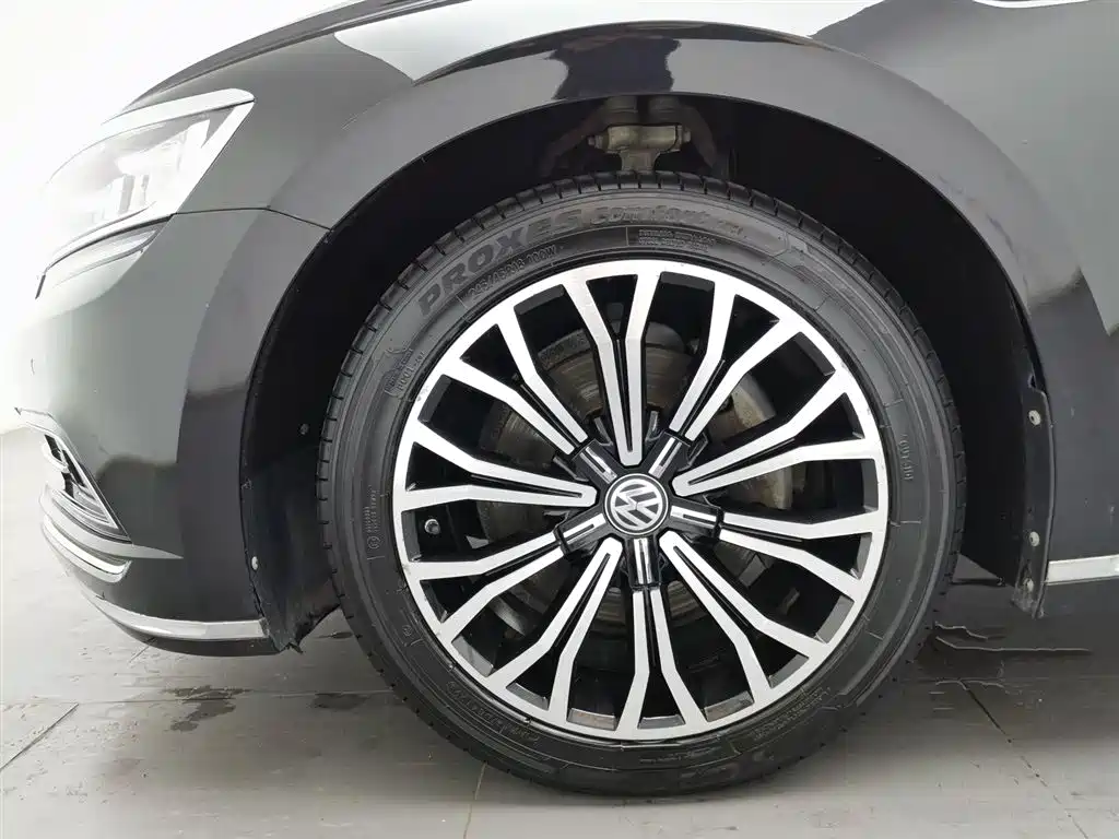 Volkswagen Phideon 2018 — фото 17