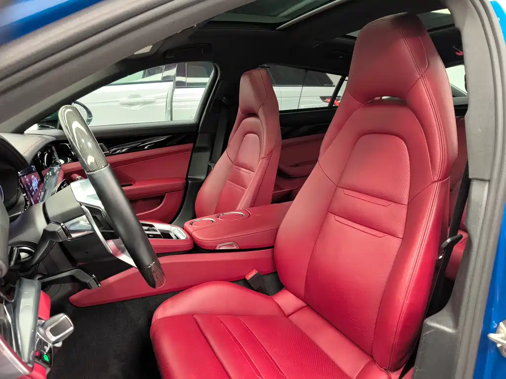 Porsche Panamera 2018 — фото 18