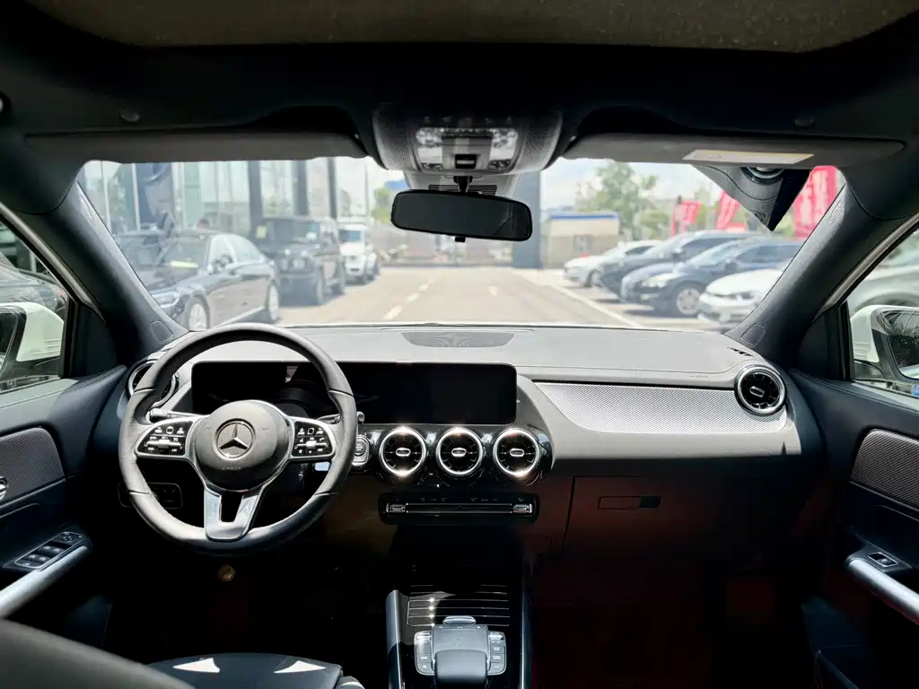 Mercedes-Benz GLA 2023 — фото 22