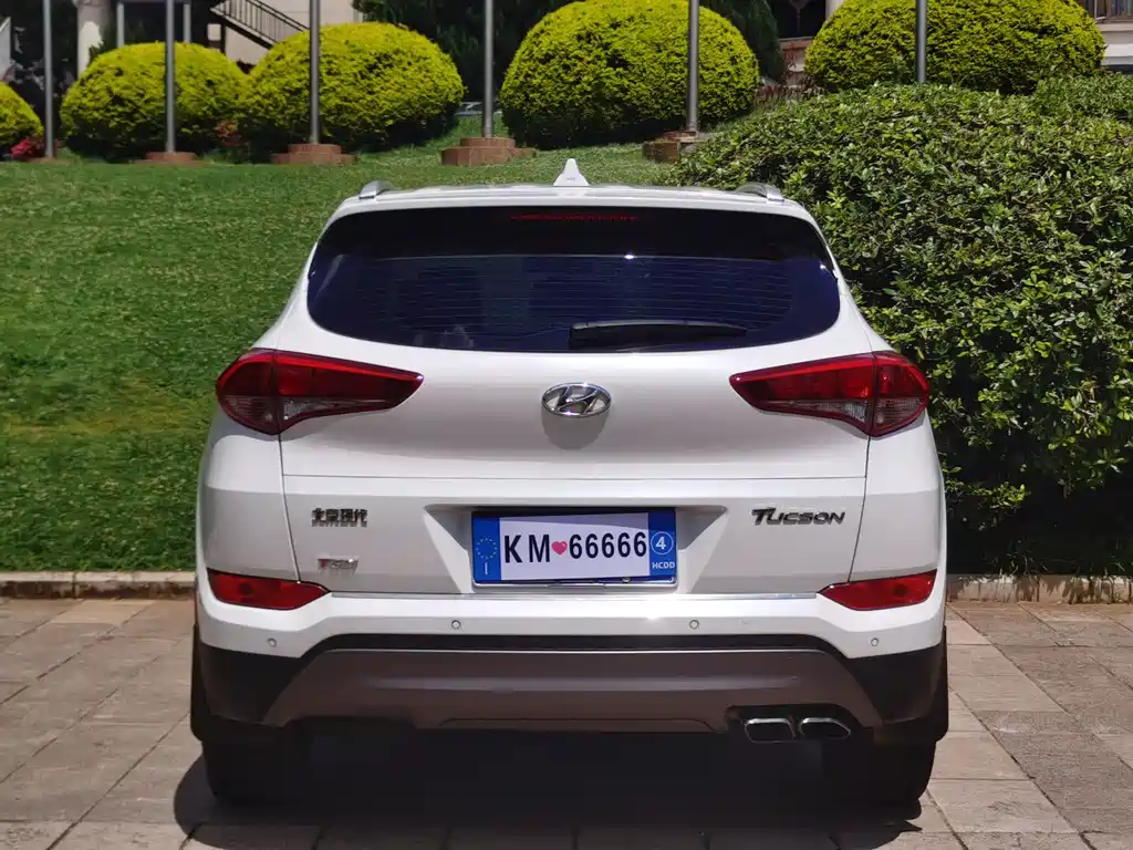 Hyundai Tucson 2016 — фото 9