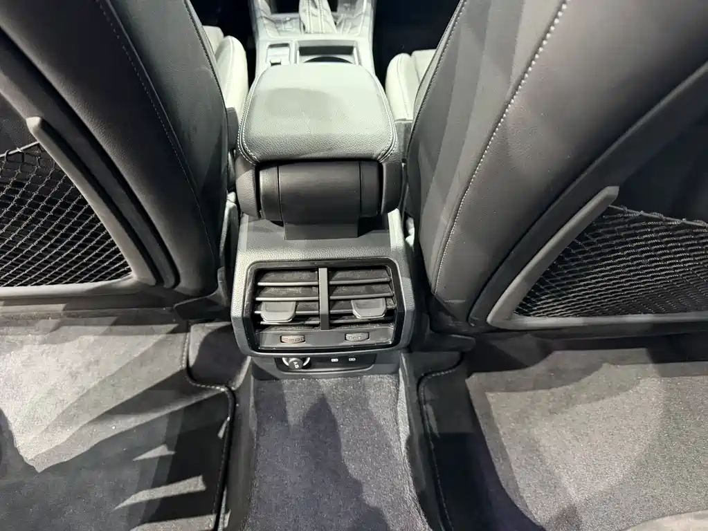 Audi Q3 2022 — фото 15
