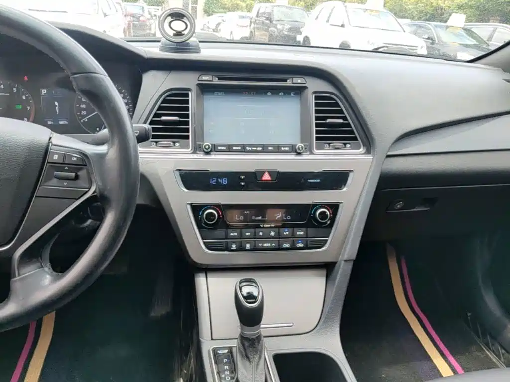 Hyundai Sonata 2016 — фото 13