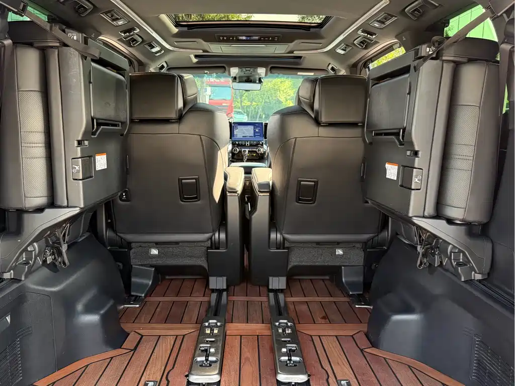 Toyota Vellfire 2021 — фото 14