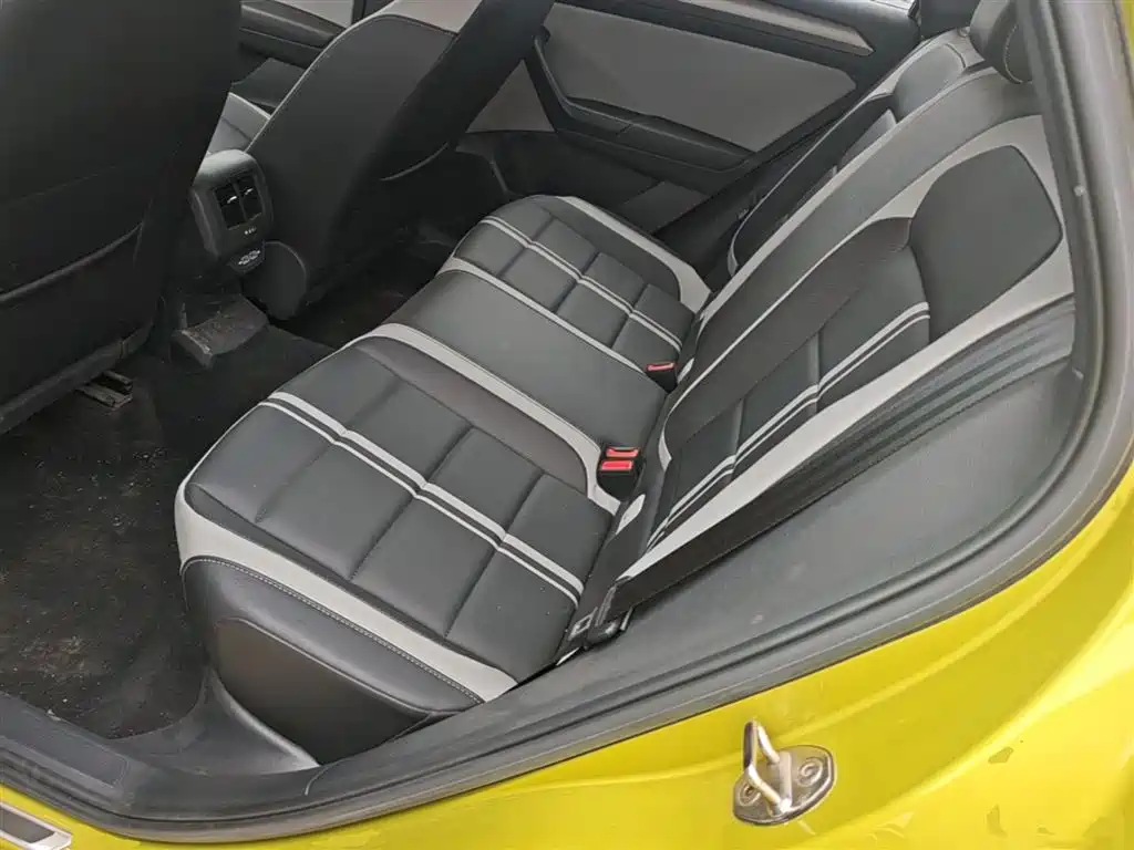 Volkswagen T-Roc 2023 — фото 17