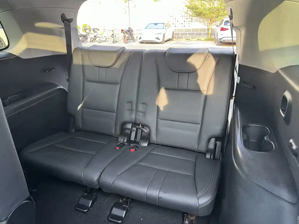 GAC Trumpchi GS8 2019 — фото 14